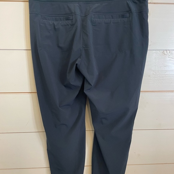 Athleta women’s navy Joggers - Picture 2 of 3